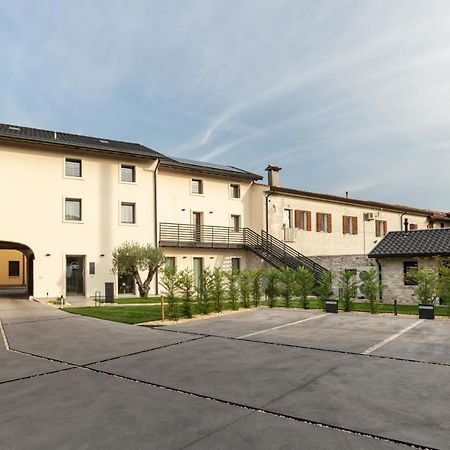Portone180 Guest House Roveredo in Piano Exterior foto